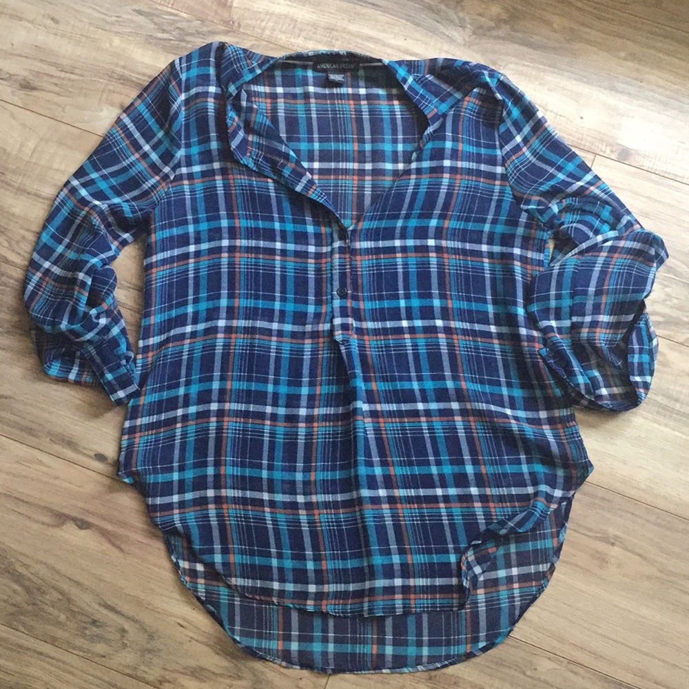 Lightweight plaid tunic